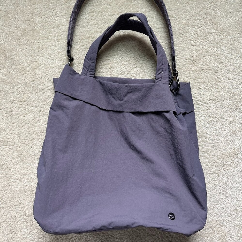 Lululemon On My Level Bag 2.0 19L